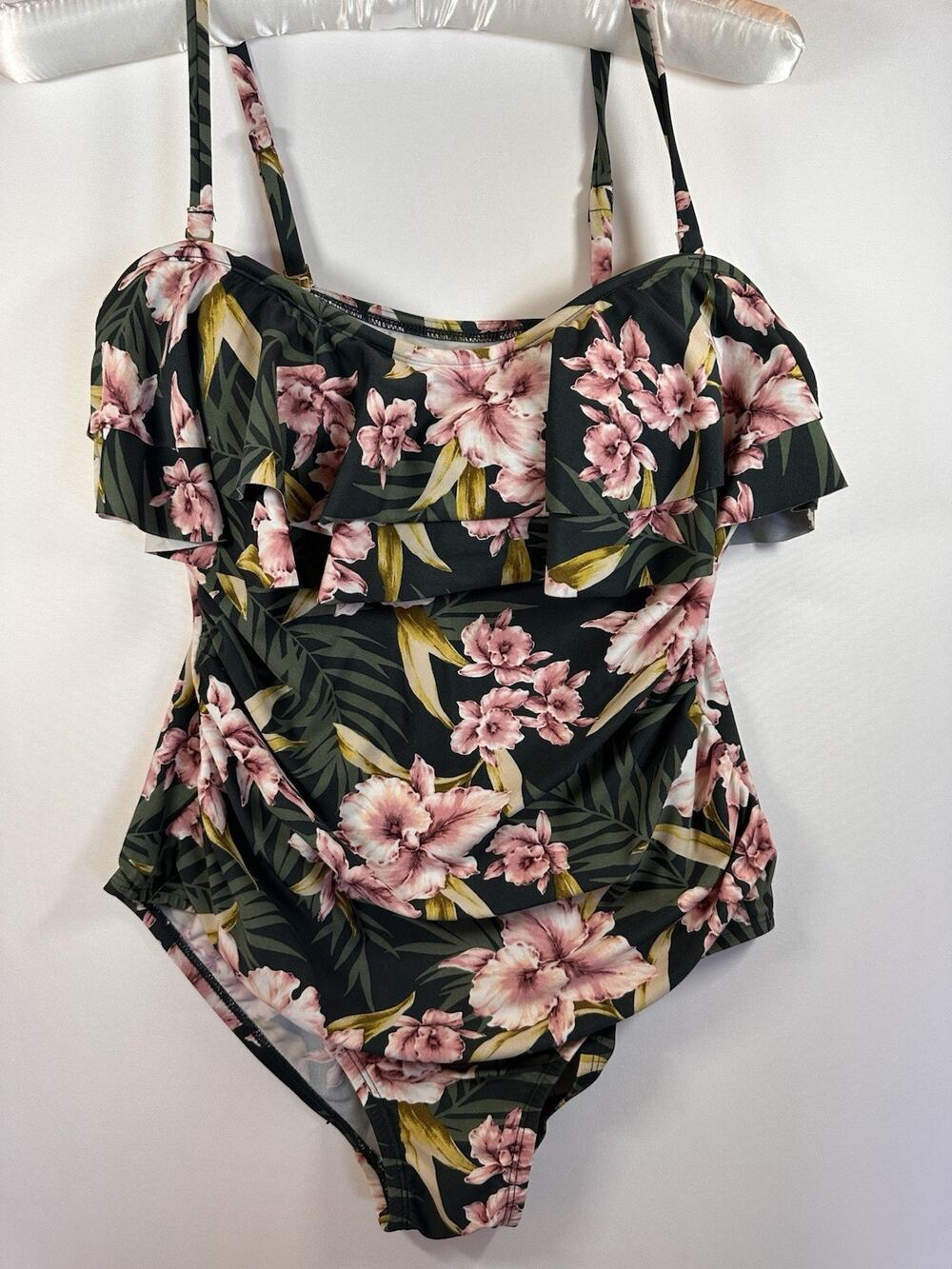 Kona Sol Women's Bandeau Flounce One Piece Swimsuit - Size L